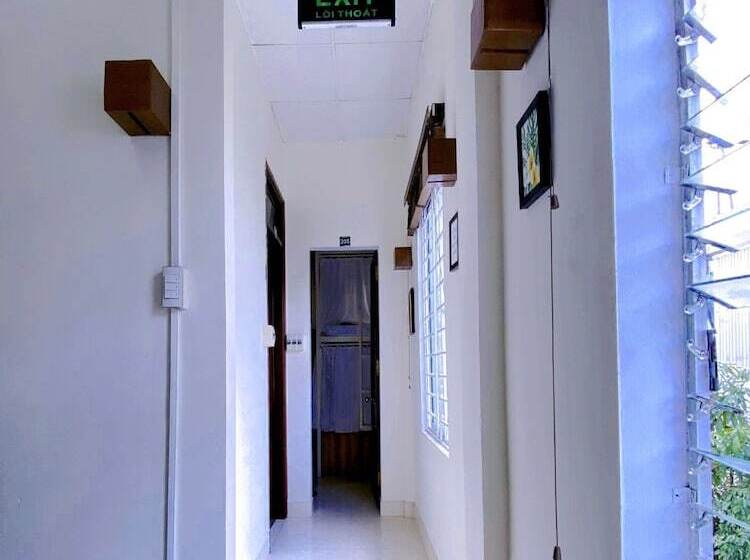 تختخواب در اتاق مشترک, Amy 2 Hostel Hue