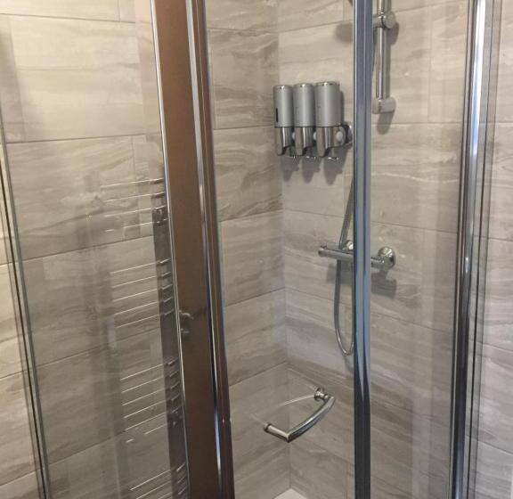 디럭스 트리플 룸, Citi North