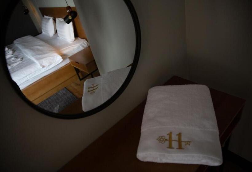 آپارتمان 1 خوابه با چشم‌انداز, Eleven Hotel And Hall