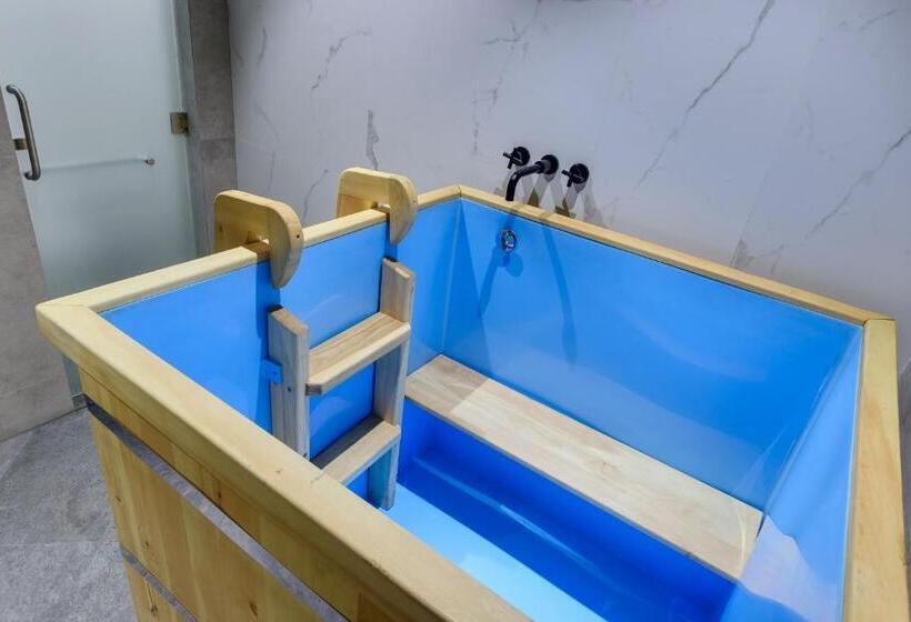 آپارتمان سوپریور 1 خوابه, Eleven Hotel And Hall