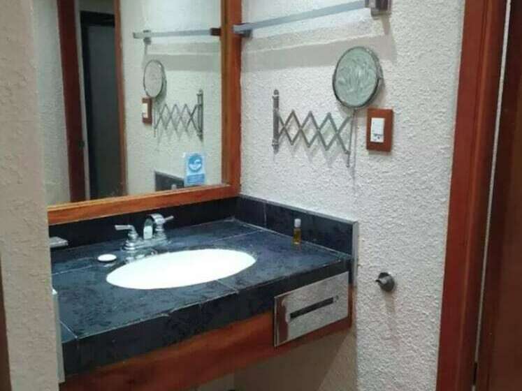 스탠다드 룸, Cabildos