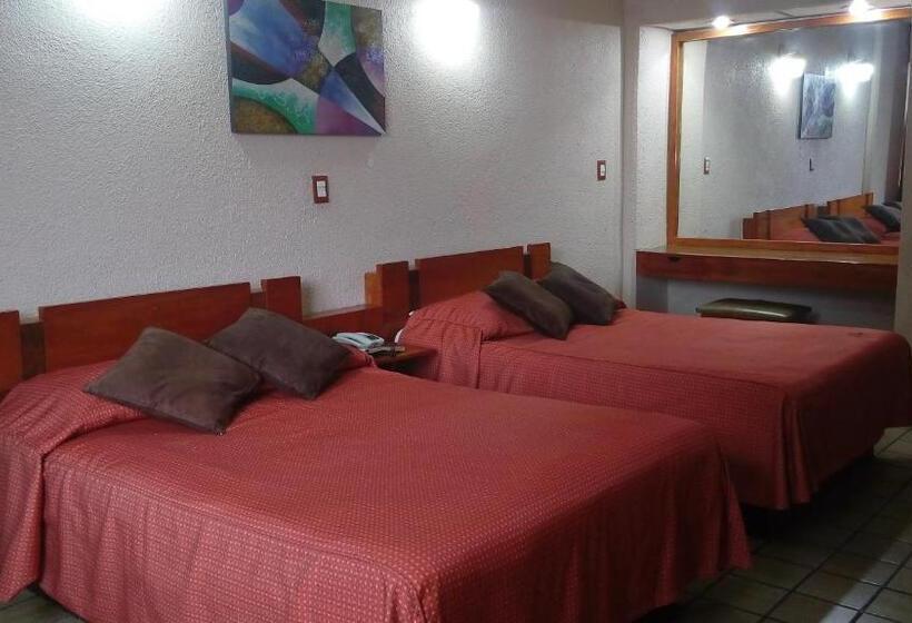 스탠다드 룸, Cabildos