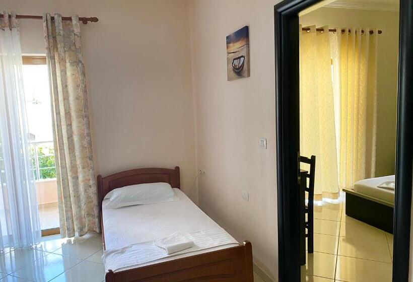 شقة غرفة واحدة مطلة على البحر, Metali