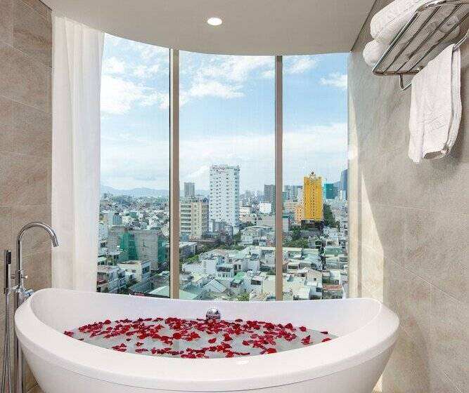سوئیت با چشم‌انداز رودخانه, Mitisa Hotel Da Nang   Near Dragon Bridge