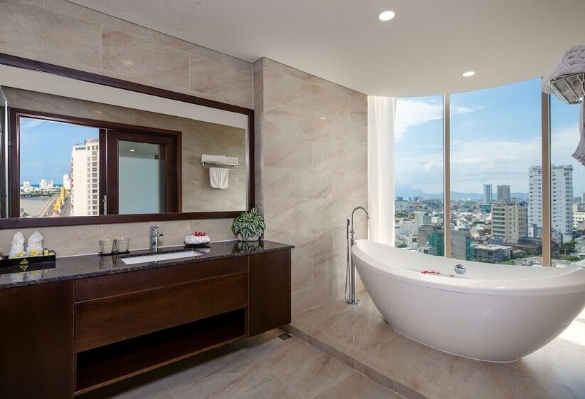 سوئیت با چشمانداز رودخانه, Mitisa Hotel Da Nang   Near Dragon Bridge
