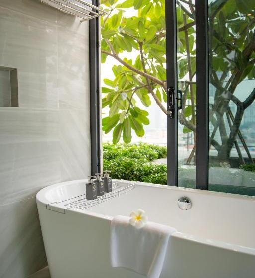 سوئیت با بالکن, New Orient Hotel Da Nang