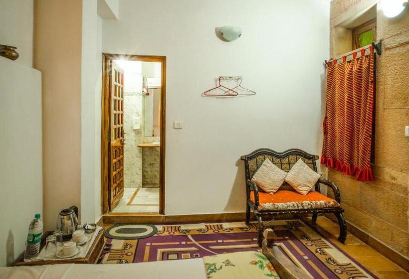 스탠다드 룸, Rajmandir