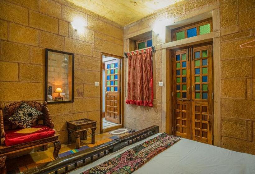 디럭스 룸, Rajmandir