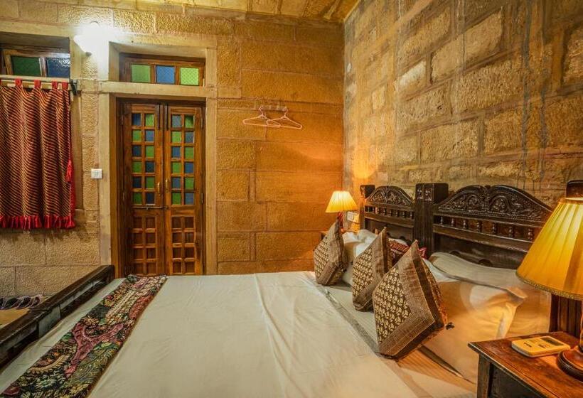 Номер Deluxe, Rajmandir