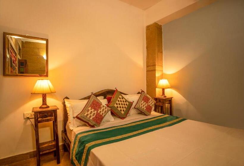 패밀리 룸, Rajmandir