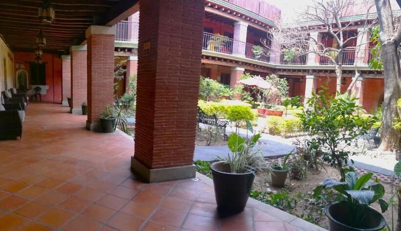 سوییت اجرایی, Siglo Xvii Art Gallery