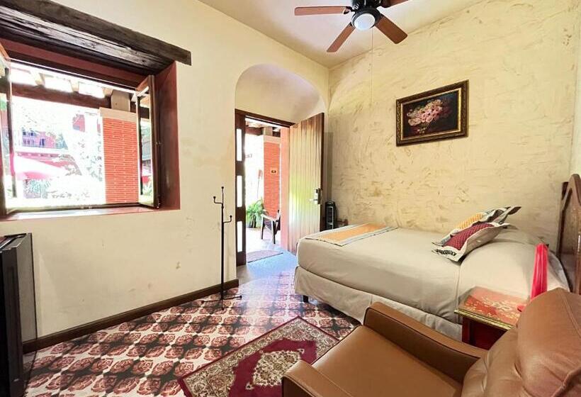 سوییت سوپریور, Siglo Xvii Art Gallery