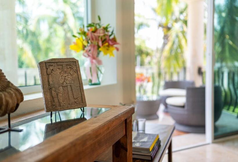 ジュニアスイート, Villa Palmeras