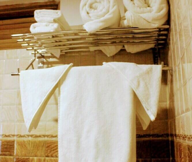 اتاق لوکس, Yechu