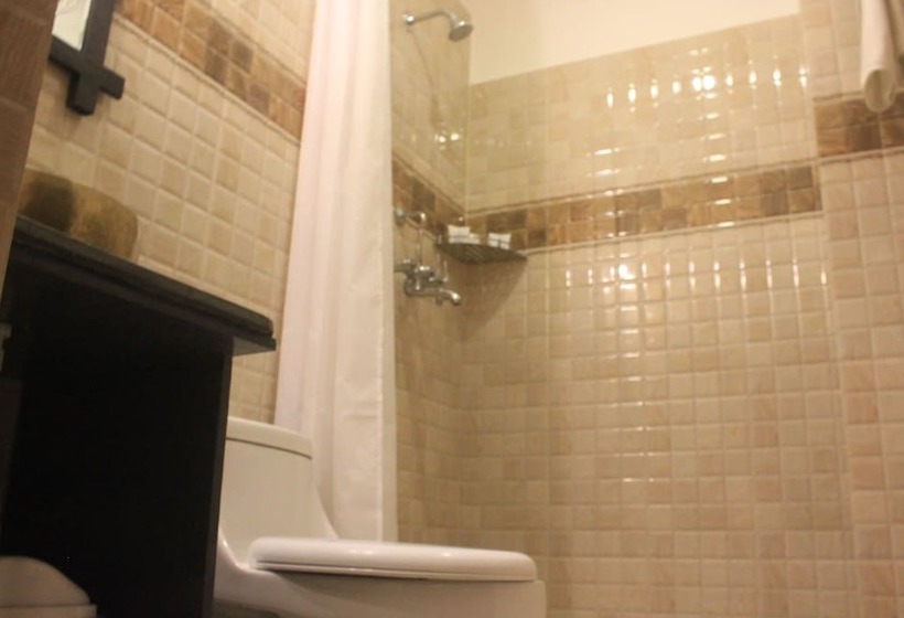 اتاق لوکس, Yechu