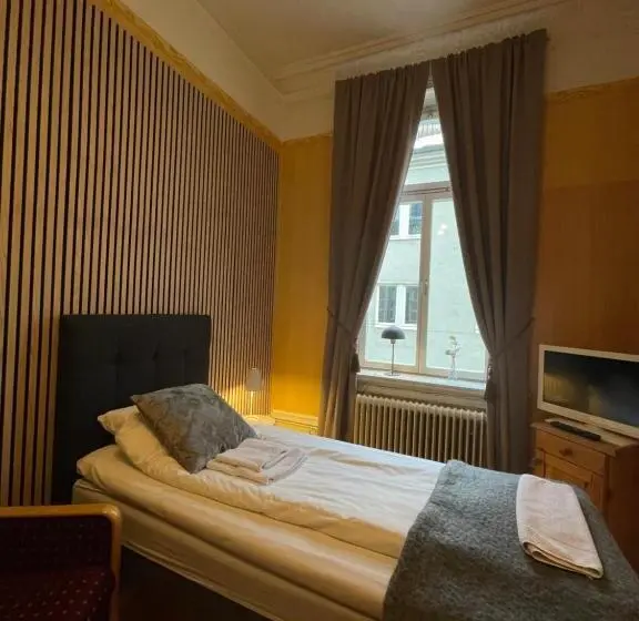 Standard Yhden Hengen Huone, Lilla Hotellet