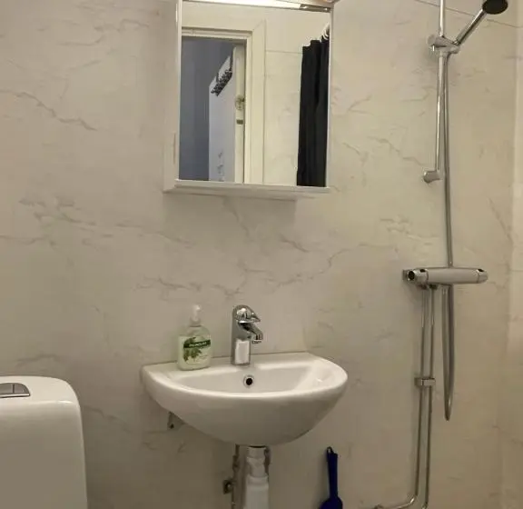 Standard Yhden Hengen Huone, Lilla Hotellet