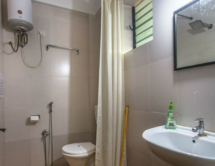 豪华房间, Moustache Goa Cowork Hostel