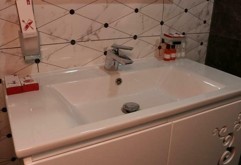 اتاق استاندارد یک نفره, Admiral