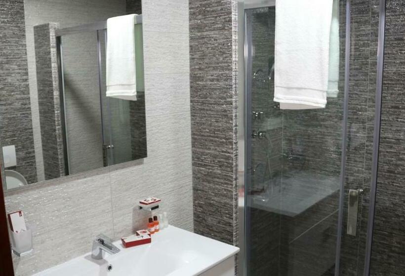 اتاق استاندارد یک نفره, Admiral