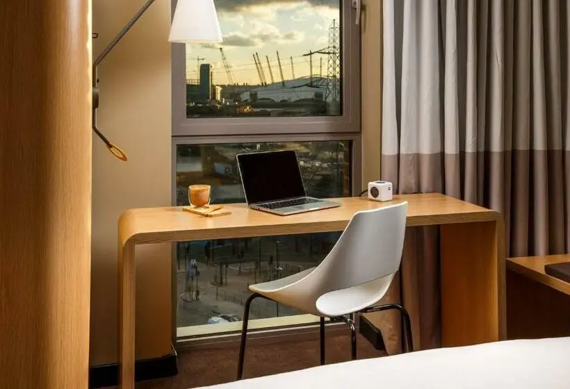 スタンダードルーム, Ibis London Canning Town