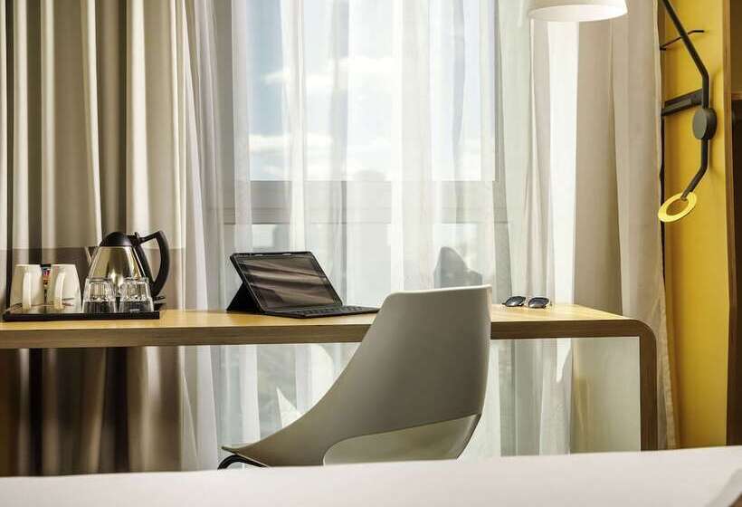 Номер Стандарт, Ibis London Canning Town