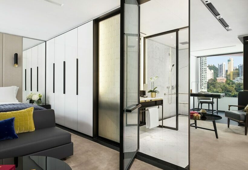 اتاق لوکس, The Murray, Hong Kong, A Niccolo