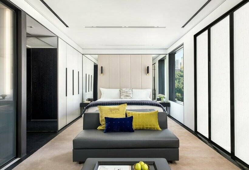 اتاق لوکس, The Murray, Hong Kong, A Niccolo