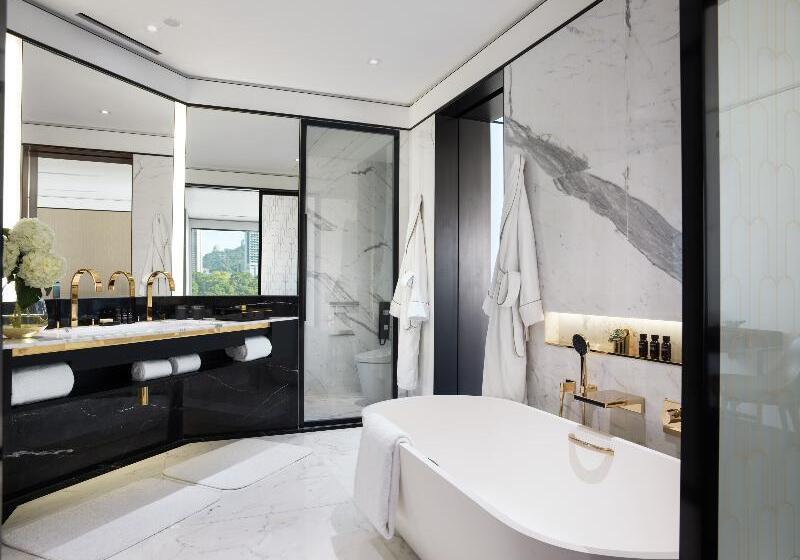 سوییت, The Murray, Hong Kong, A Niccolo