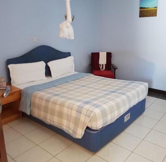 豪华房间, The Noble Hotel & Conference Centre