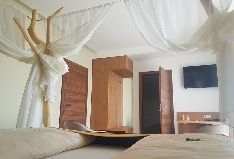 ロマンチックな部屋, Pension Laa Natura