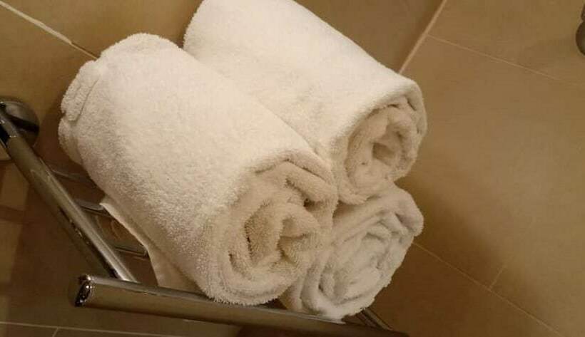 سوییت لوکس, Bristol Palace