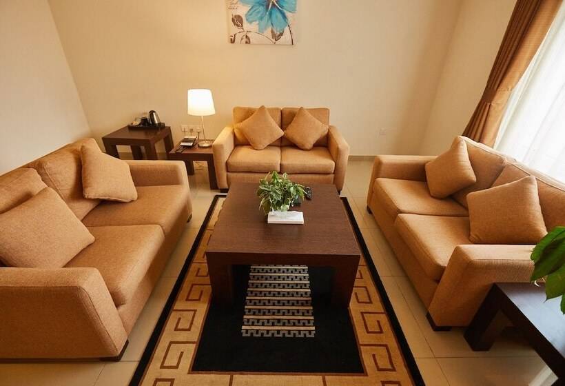 سوییت لوکس, Bristol Palace