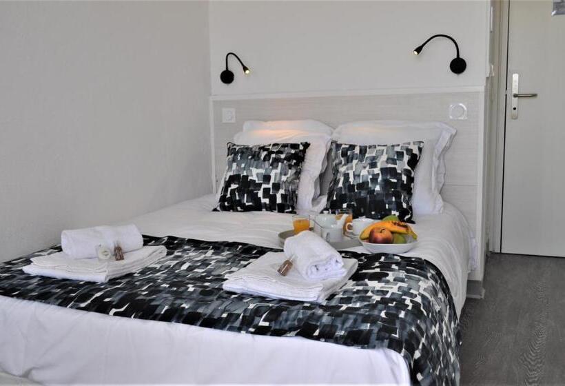 Номер Комфорт, Hôtel De La Mer