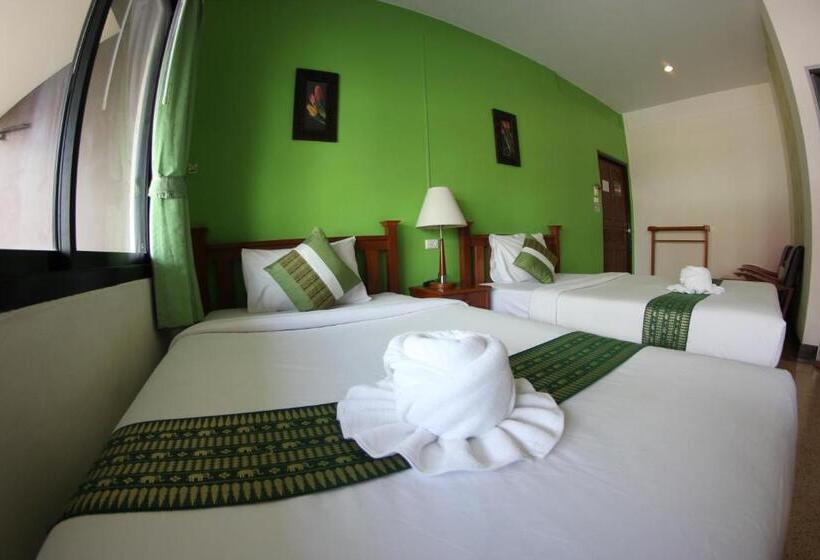 디럭스 룸, Myplace@surat