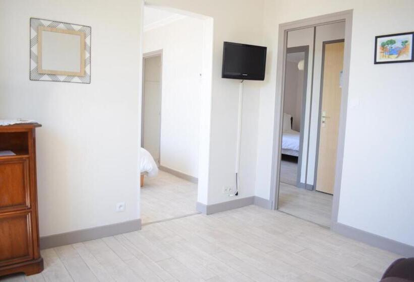 家庭间, Source De La Vallée