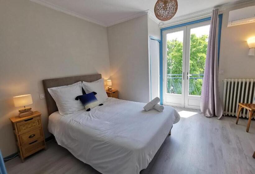 高级大房间, Source De La Vallée