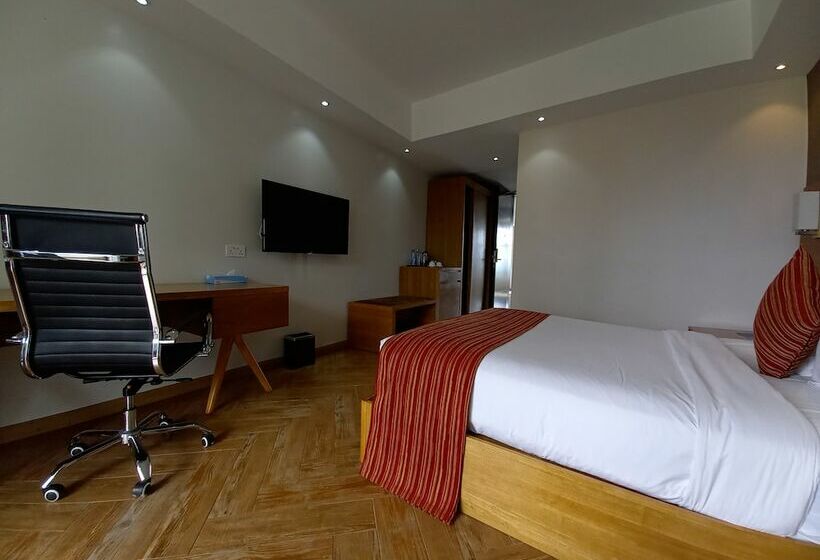 اتاق استاندارد, The Alps