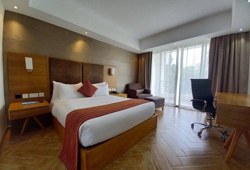 اتاق استاندارد, The Alps