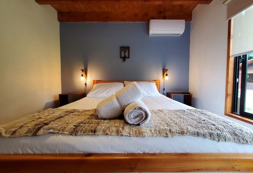 اتاق استاندارد, Lucky's Hostel