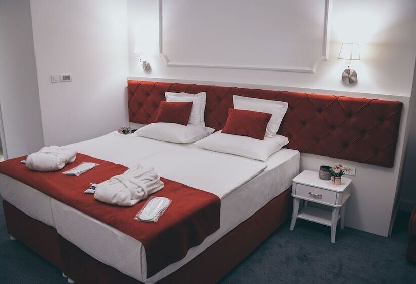 اتاق لوکس با چشم‌انداز شهر, Central Park