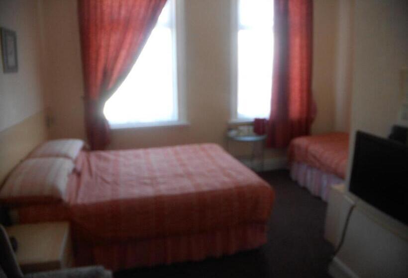 Quarto Familiar, St Annes
