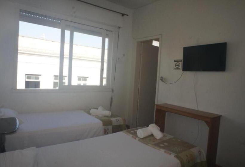 스탠다드 룸, Taufik