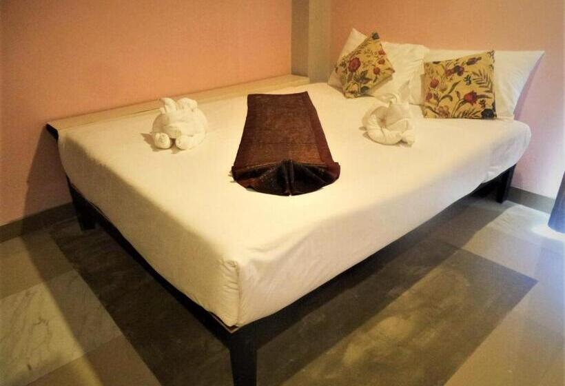 기본룸, The Guest Hotel Krabi