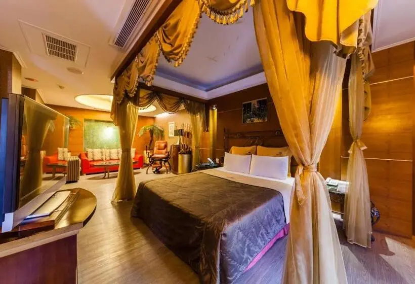 اتاق سوپریور, Lestar Motel