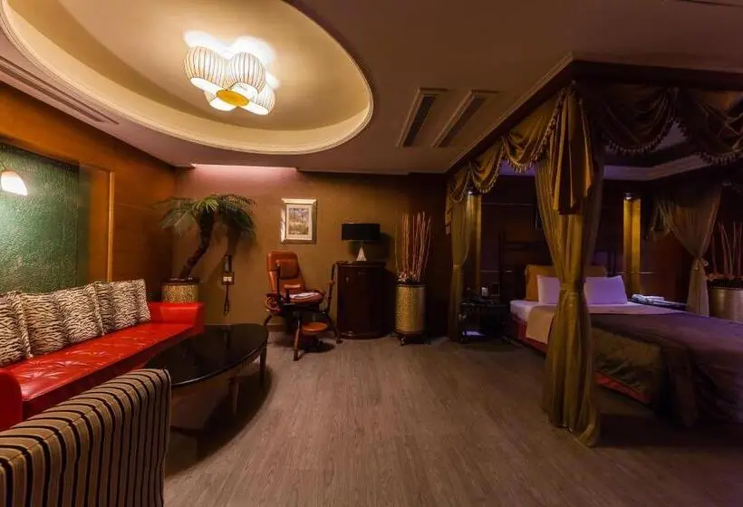 اتاق سوپریور, Lestar Motel