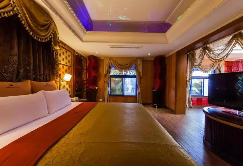 اتاق لوکس, Lestar Motel