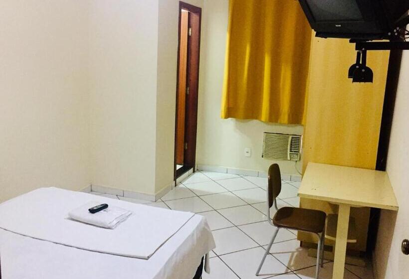 スタンダードルーム, Oliveira