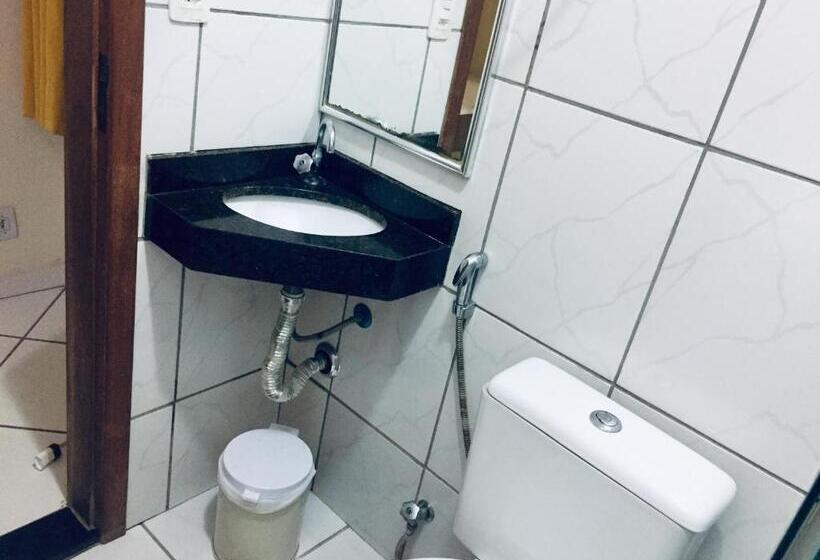 スタンダードシングルルーム, Oliveira