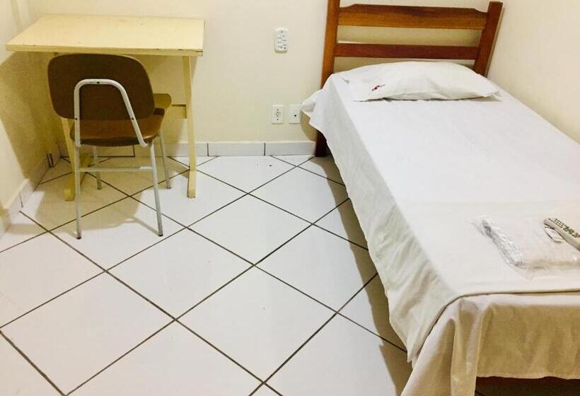 スタンダードシングルルーム, Oliveira